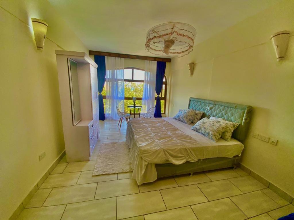 Beachfront Bliss Villa Diani Beach Exterior photo
